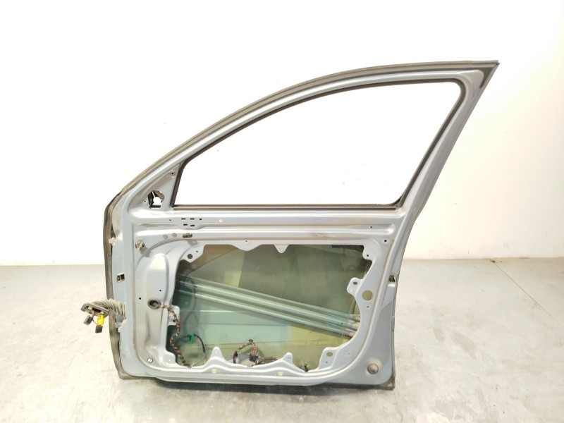 Recambio de puerta delantera derecha para skoda octavia ii combi (1z5) 1.6 tdi referencia OEM IAM 1Z0831056  