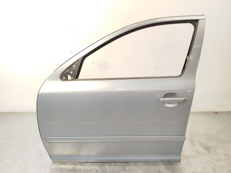 Recambio de puerta delantera izquierda para skoda octavia ii combi (1z5) 1.6 tdi referencia OEM IAM 1Z0831055  