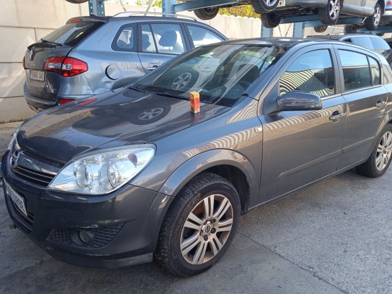 opel astra h sedán (a04) del año 2009