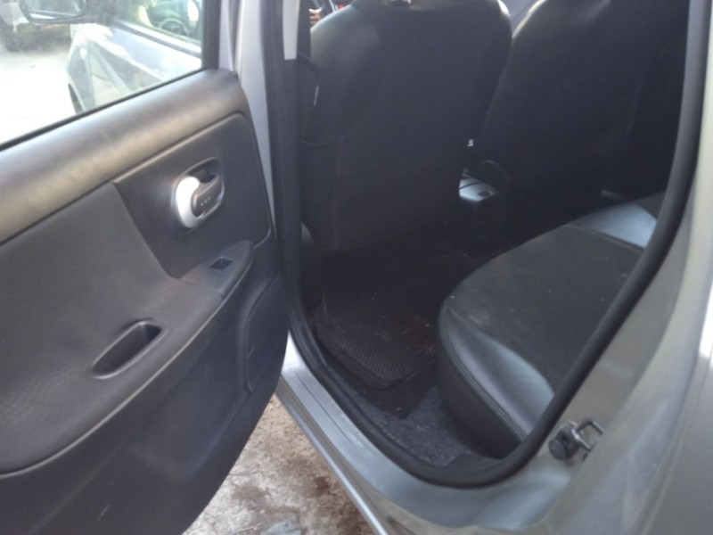 nissan note (e11, ne11) del año 2012