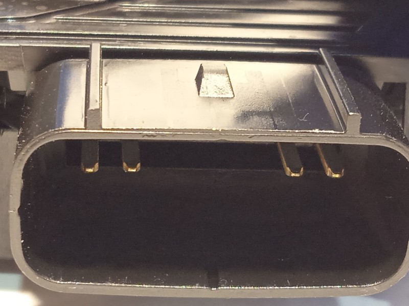 Recambio de cerradura puerta delantera derecha para hyundai i20 iii (bc3, bi3) 1.2 referencia OEM IAM 81320Q0010  