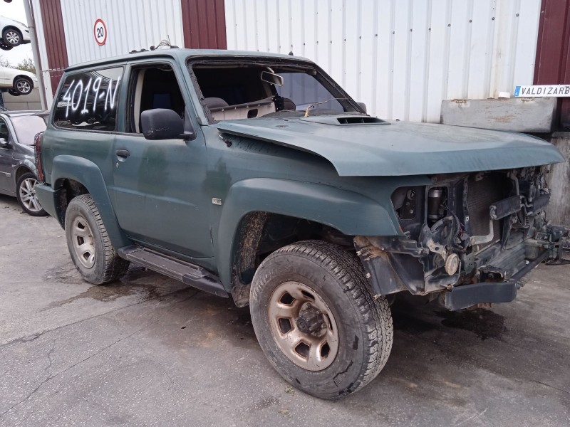 nissan patrol gr v wagon (y61) del año 2000