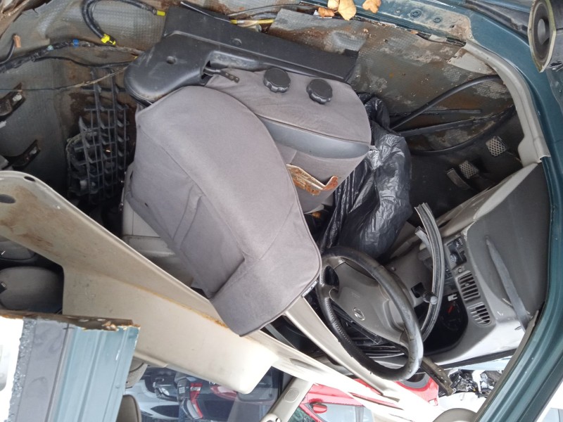 nissan patrol gr v wagon (y61) del año 2000