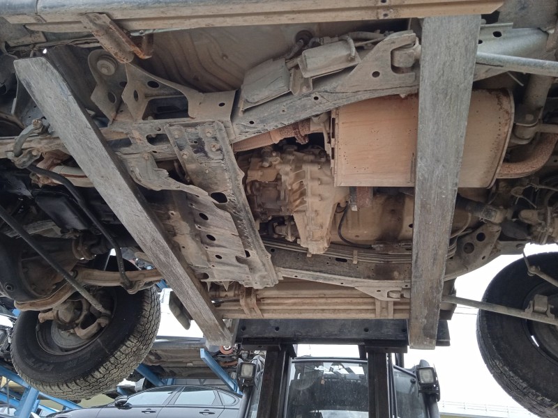 nissan patrol gr v wagon (y61) del año 2000