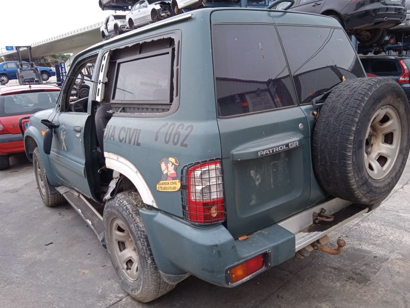 nissan patrol gr v wagon (y61) del año 2000