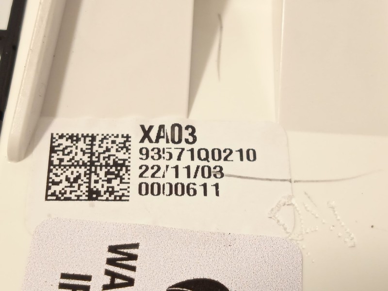 Recambio de mando elevalunas delantero izquierdo para hyundai i20 iii (bc3, bi3) 1.2 referencia OEM IAM 93571Q0210 93571Q02104X 