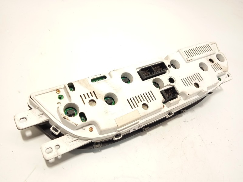Recambio de cuadro instrumentos para ssangyong rodius i 2.7 xdi 4wd referencia OEM IAM 8020021100  