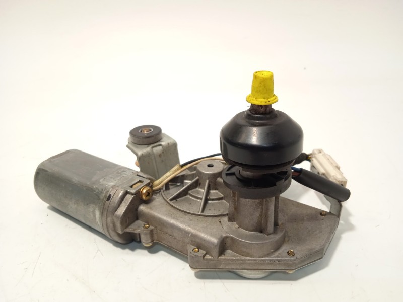 Recambio de motor limpia trasero para ssangyong rodius i 2.7 xdi 4wd referencia OEM IAM 8615021002  