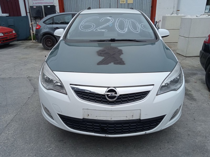 opel astra h classic hatchback (a04) del año 2009