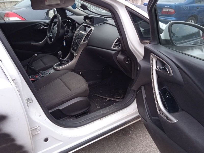 opel astra h classic hatchback (a04) del año 2009