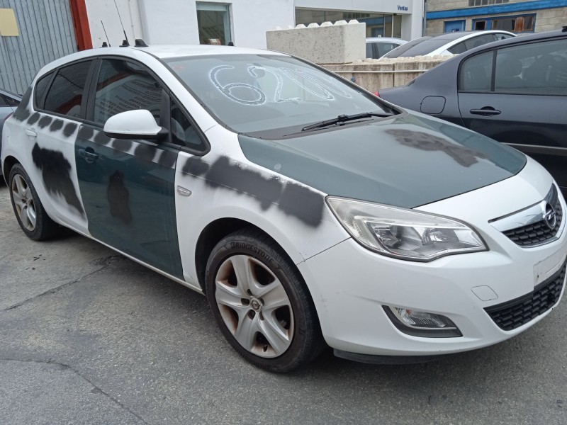 opel astra h classic hatchback (a04) del año 2009
