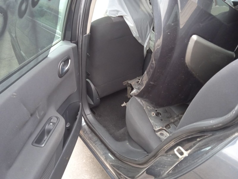 renault megane ii sedán (lm0/1_) del año 2006