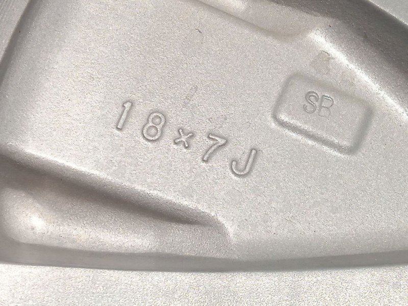 Recambio de llanta para lexus rx (_u3_) 400h (mhu38_) referencia OEM IAM 4261A48020  