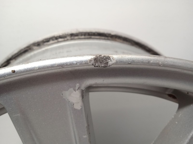 Recambio de llanta para land rover discovery iii (l319) 2.7 td 4x4 referencia OEM IAM 7H221007BA RRC505360 RRC505360MNH