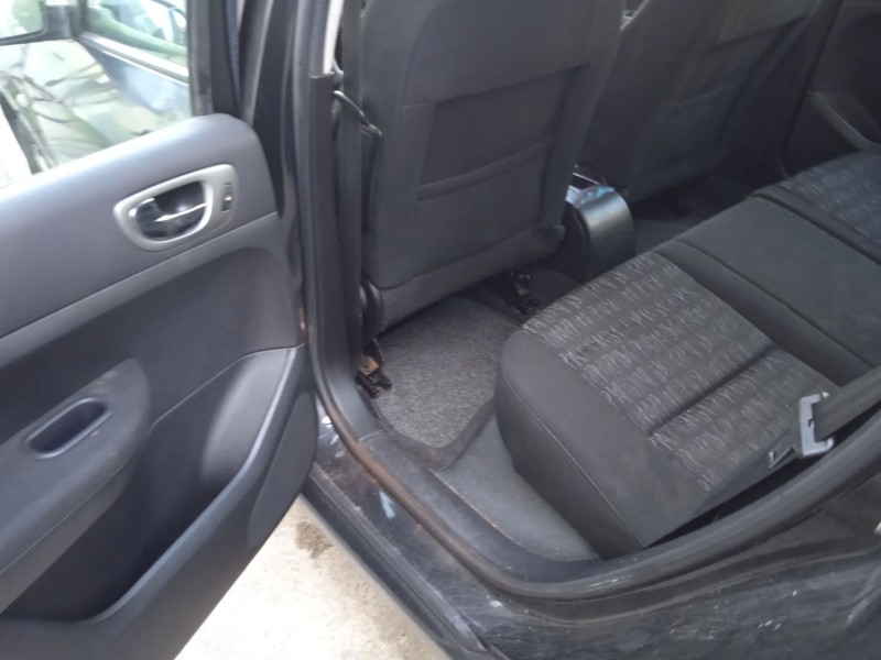 peugeot 307 (3a/c) del año 2001