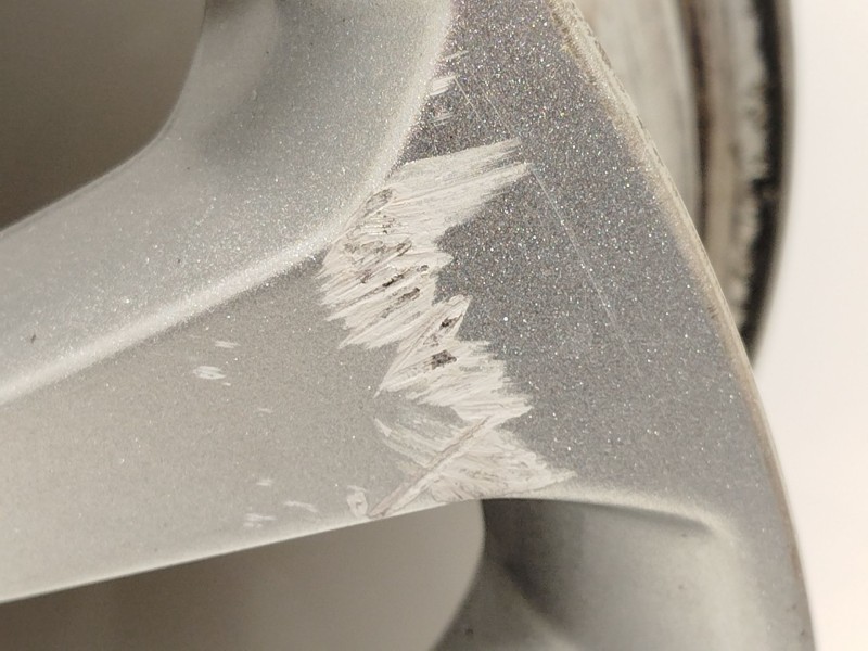 Recambio de llanta para ford ka (ru8) 1.3 tdci referencia OEM IAM 9S5J1007BA 2237359 