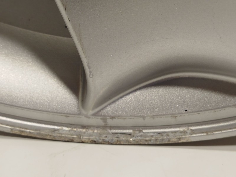 Recambio de llanta para ssangyong actyon i 2.0 xdi referencia OEM IAM 4173031370  