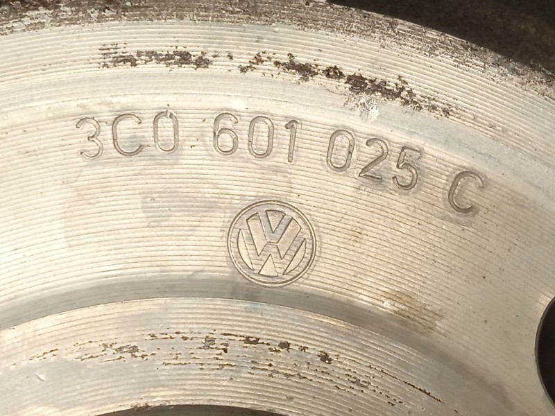 Recambio de llanta para volkswagen passat b6 (3c2) 2.0 tdi referencia OEM IAM 3C0601025C 3C0601025CZ33 