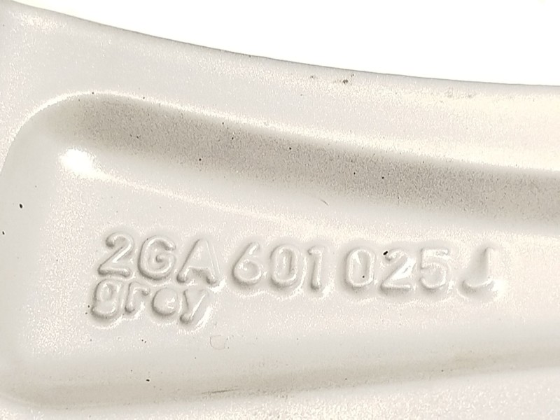 Recambio de llanta para volkswagen t-roc (a11, d11) 2.0 tdi referencia OEM IAM 2GA601025A 2GA601025A8Z8 