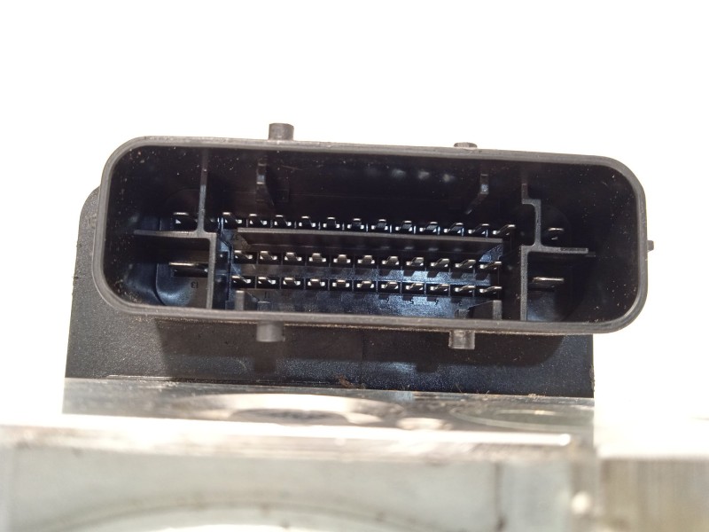 Recambio de abs para bmw serie 1 lim. (f20/f21) 116d referencia OEM IAM 34516887509 6887510 10022010844