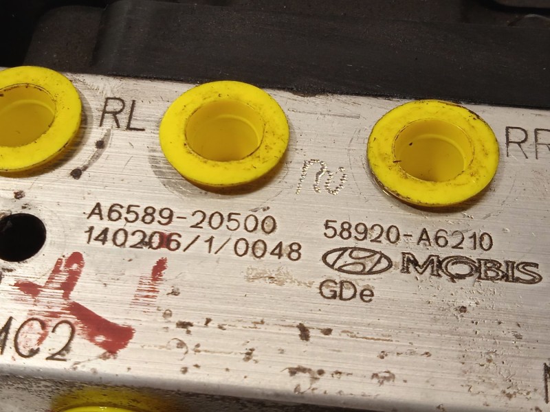 Recambio de abs para hyundai i30 (gd) style referencia OEM IAM 58920A6210 6158945200 A658920500