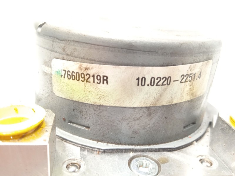 Recambio de abs para dacia sandero iii confort referencia OEM IAM 476609484R 28517155103 10022024294