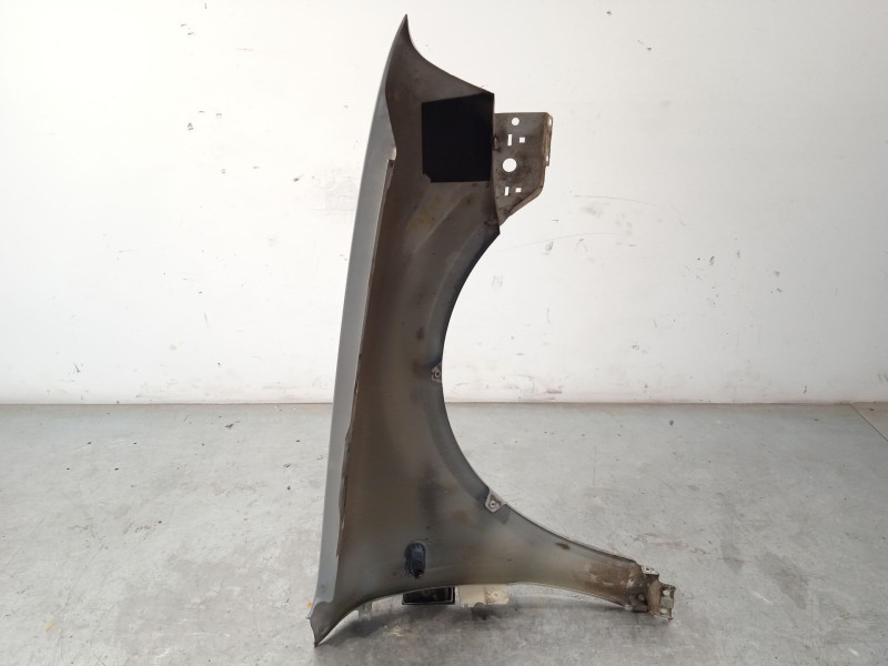 Recambio de aleta delantera izquierda para volkswagen passat b5.5 (3b3) 2.0 referencia OEM IAM 3B0821105E  