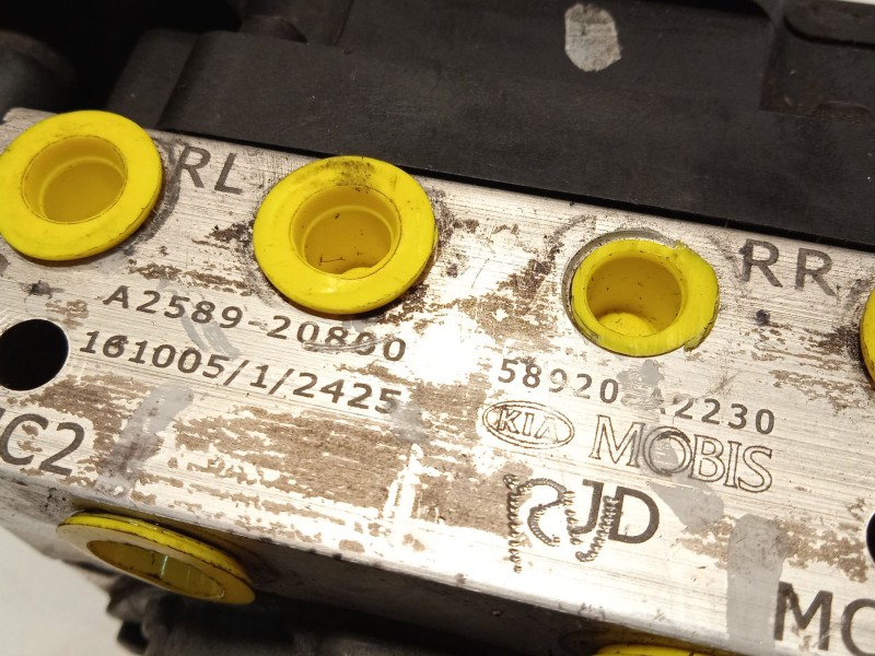 Recambio de abs para kia cee´d drive referencia OEM IAM 58920A2230 6158945200 A258920800