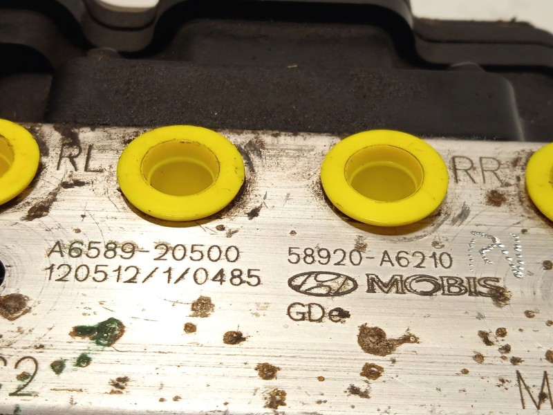 Recambio de abs para hyundai i30 (gd) tecno referencia OEM IAM 58920A6210 6158945200 A658920500