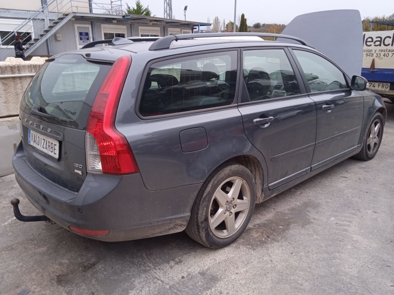 volvo v50 (545) del año 2009
