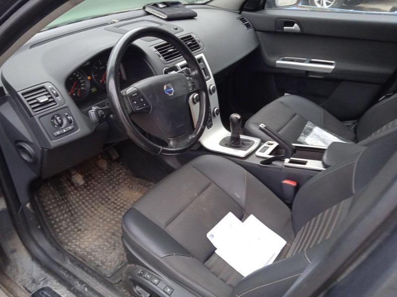 volvo v50 (545) del año 2009