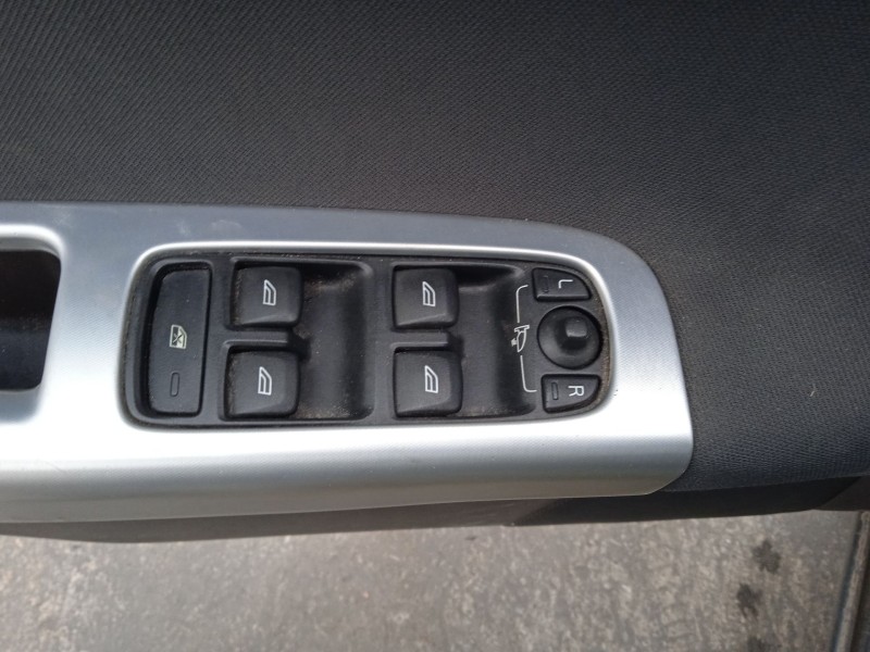 volvo v50 (545) del año 2009