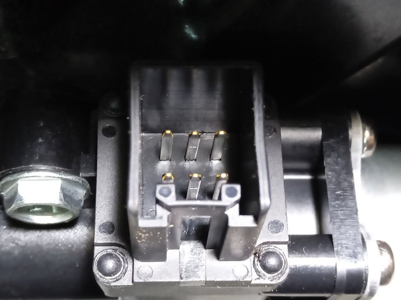 Recambio de elevalunas delantero derecho para mazda 6 hatchback (gh) 1.8 mzr referencia OEM IAM D6515858XB  