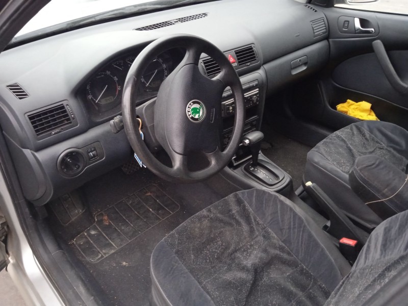 skoda octavia i (1u2) del año 2001