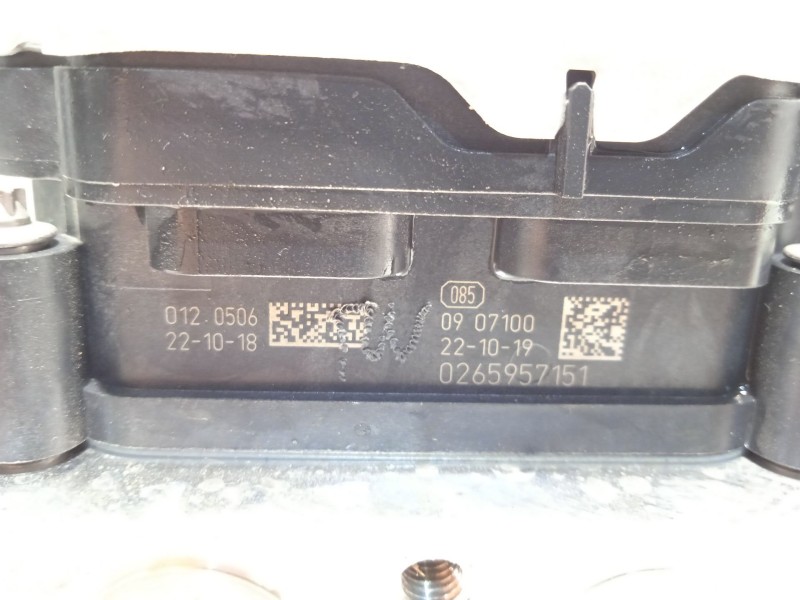 Recambio de abs para toyota yaris cross (mxp_) 1.5 hybrid (mxpj10) referencia OEM IAM 445400D860 0265957151 970400