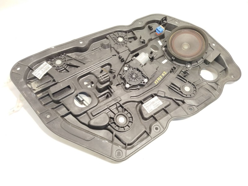 Recambio de elevalunas delantero izquierdo para kia cee´d 1.4 crdi cat referencia OEM IAM 82470A2100 82450A2010 