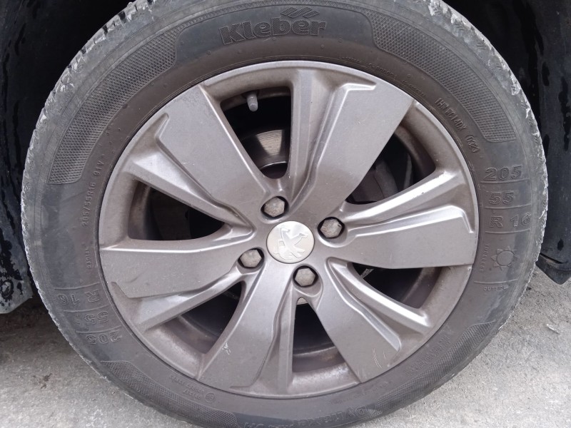 peugeot 2008 i (cu_) del año 2018