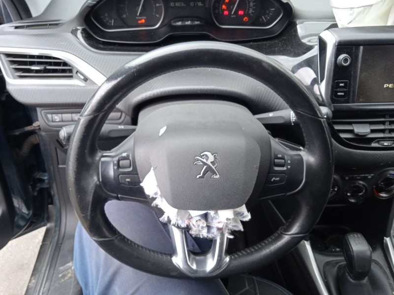 peugeot 2008 i (cu_) del año 2018