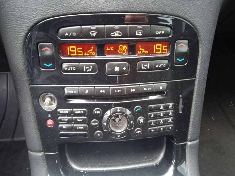 peugeot 607 (9d, 9u) del año 2010