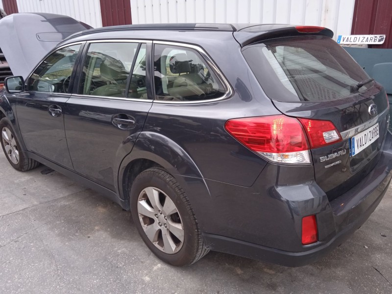 subaru legacy v (bm) del año 2010
