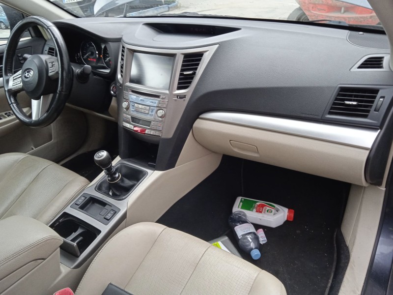 subaru legacy v (bm) del año 2010