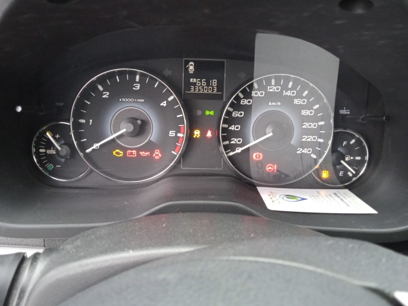 subaru legacy v (bm) del año 2010