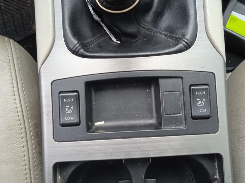 subaru legacy v (bm) del año 2010