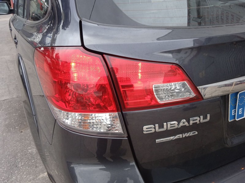 subaru legacy v (bm) del año 2010
