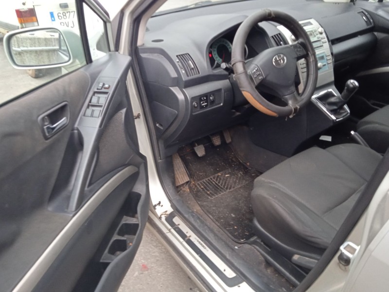 toyota corolla verso (zer_, zze12_, r1_) del año 2005