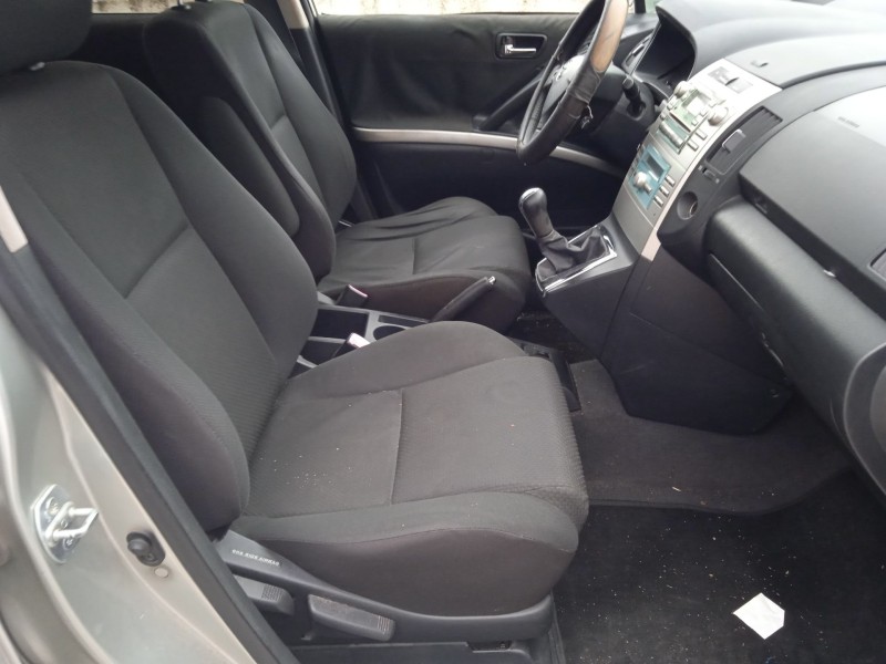 toyota corolla verso (zer_, zze12_, r1_) del año 2005