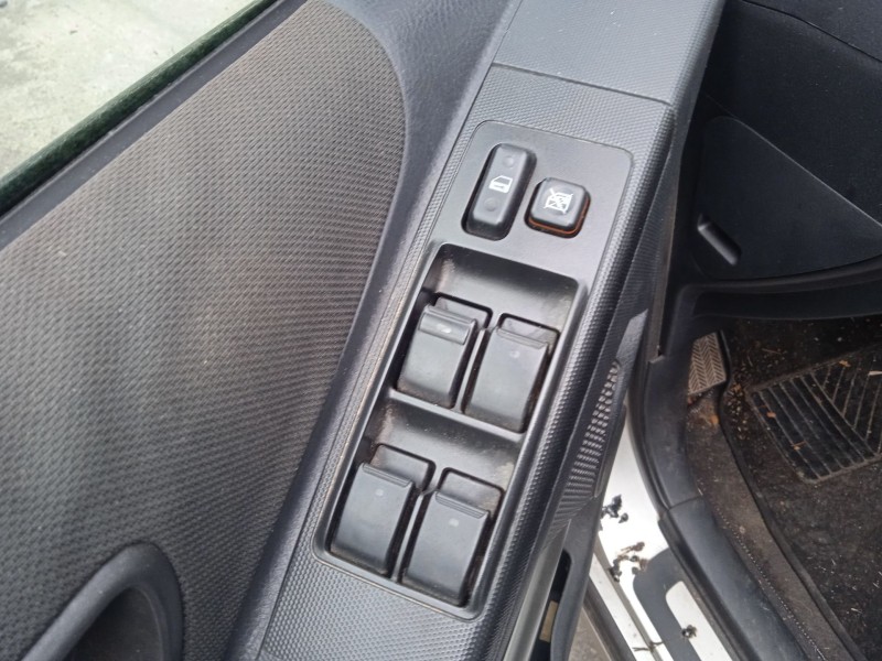 toyota corolla verso (zer_, zze12_, r1_) del año 2005