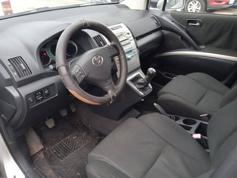 toyota corolla verso (zer_, zze12_, r1_) del año 2005