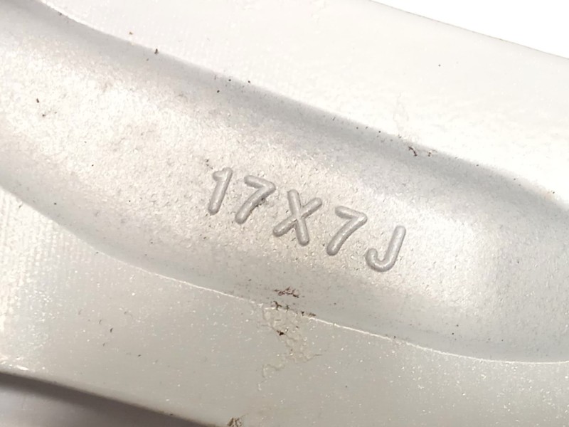 Recambio de llanta para nissan juke (f15) 1.6 referencia OEM IAM 1KA2A D03001KK2A 