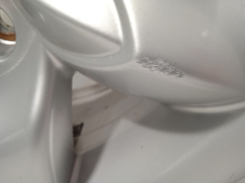 Recambio de llanta para nissan terrano ii (r20) 3.0 di 4wd referencia OEM IAM 2X800 403002X800 